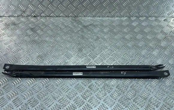 Other engine bay part