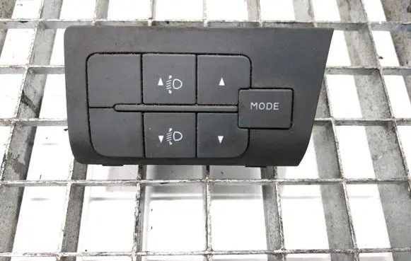 Citroen Jumper Headlight level height control switch 7354213530