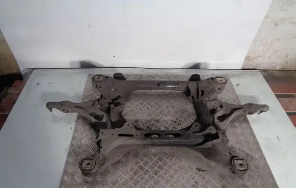 Audi Q7 4L Front subframe 7L0500041 7LO499314
