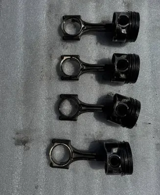Citroen C4 Cactus Piston with connecting rod 9818178480