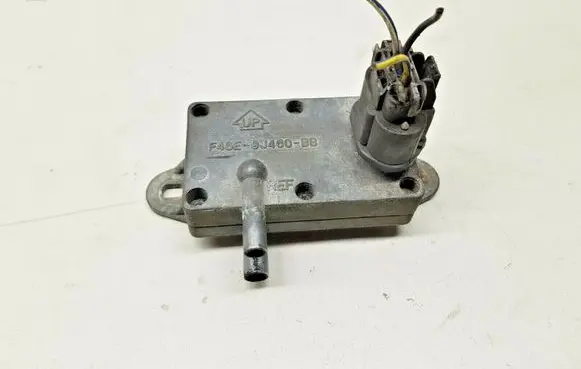 Ford Mondeo MK II Air pressure sensor F48E9J460BB