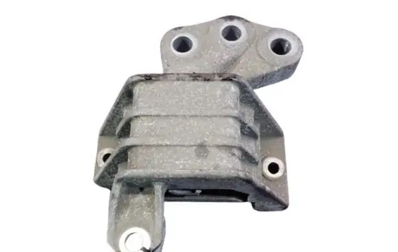 Engine mounting bracket