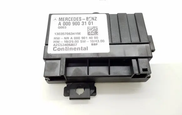 Mercedes-Benz E W212 Fuel injection pump control unit/module A0009003101