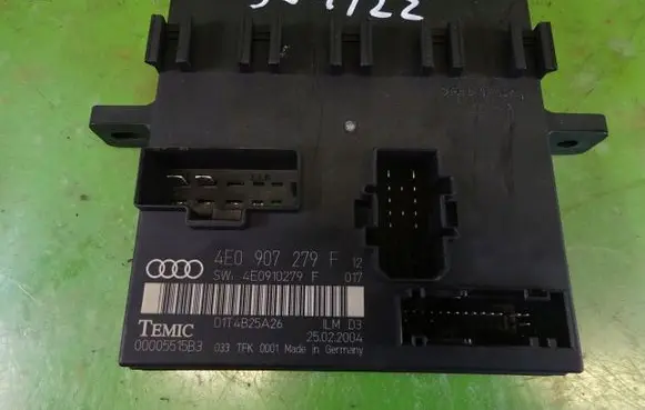 Audi A8 S8 D3 4E Xenon control unit/module 4E0907279F