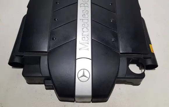 Mercedes-Benz E W211 Engine cover (trim) 1120100467FFD A1120100467 A1120940004