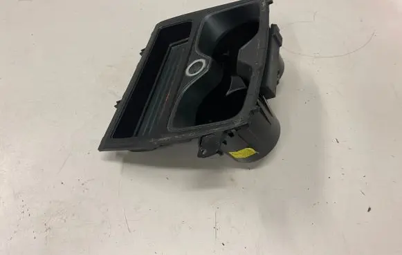 BMW 1 F20 F21 Cup holder front 162083 5116 9207321