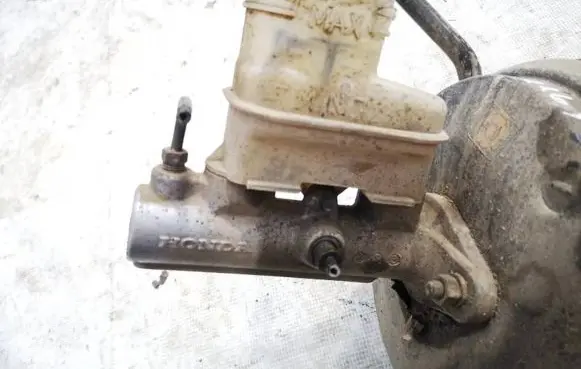 Honda HR-V Master brake cylinder
