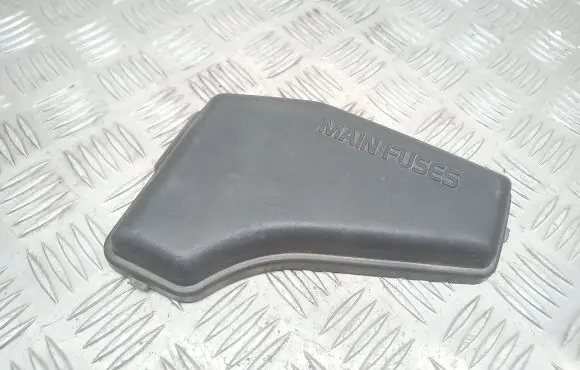 Volvo S70 V70 V70 XC Fuse box cover 9456707