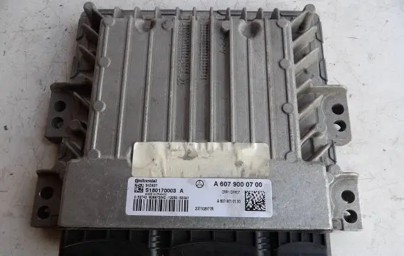 Mercedes-Benz A W176 Engine ECU kit and lock set A6079000700 A6079010100 S180170003A