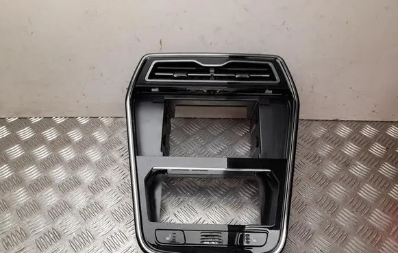 SsangYong Tivoli Radio/GPS head unit trim 7656235300