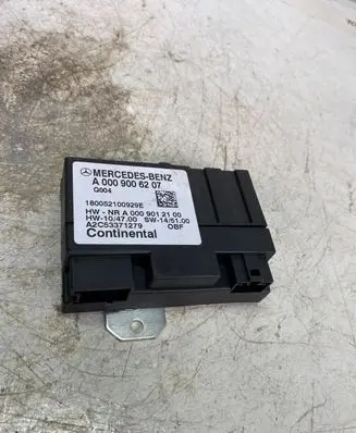 Mercedes-Benz CLA C117 X117 W117 Fuel injection pump control unit/module A0009006207