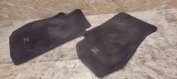 Nissan 350Z Car floor mat set 999E2ZP000