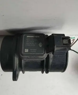 Renault Laguna III Mass air flow meter 8200358901B