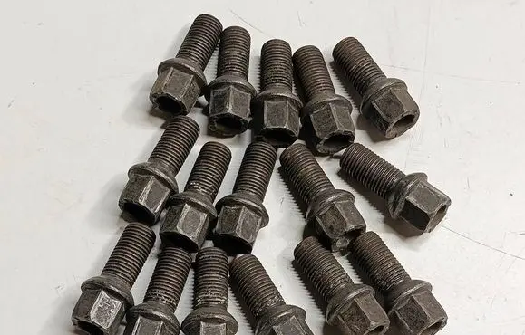 Volkswagen Scirocco Nuts/bolts AWF6A2W8