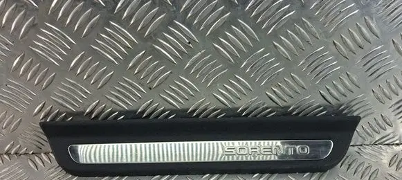 KIA Sorento Rear sill trim cover 85877C5100