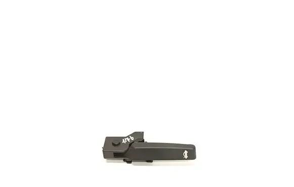 Opel Insignia A Engine bonnet (hood) release handle 