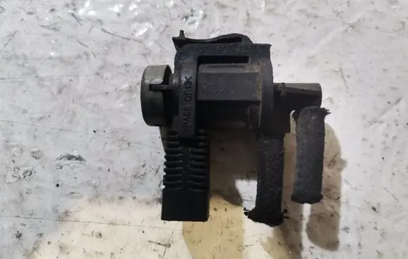 Audi A6 S6 C6 4F Vacuum valve 1J0906283C