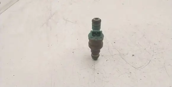 BMW 5 E39 Fuel injector 0280150415