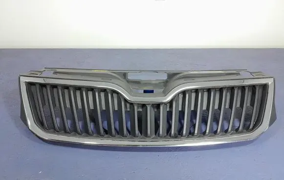 Skoda Rapid (NH) Front grill 5JA853668
