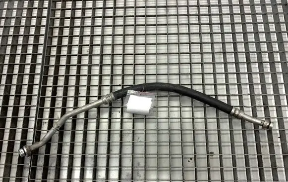 Renault Koleos I Air conditioning (A/C) pipe/hose 5351718020B