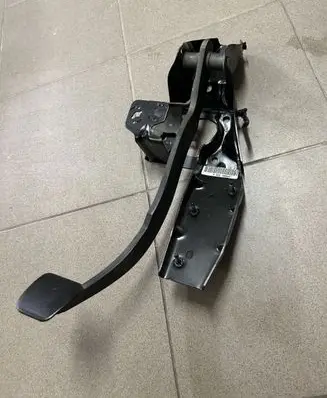 Ford Galaxy Brake pedal 6G922D094JF