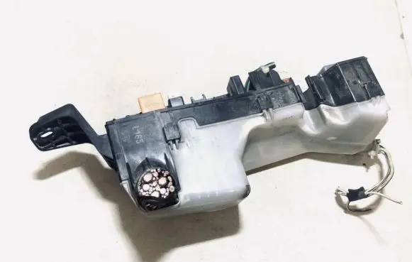 Toyota Avensis T250 Fuse box set 7059