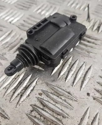 Opel Zafira A Central locking motor 13118786 705472