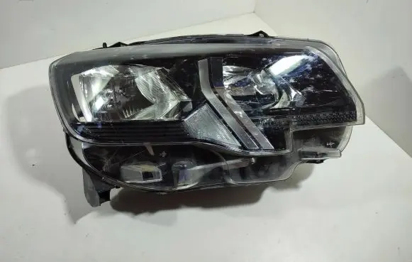 Peugeot Partner III Headlight/headlamp 9816826880