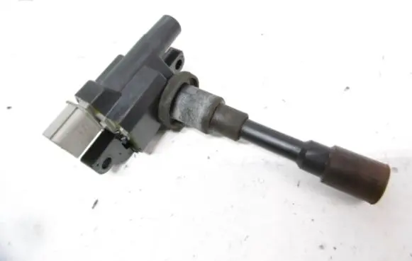 Suzuki Swift I High voltage ignition coil 7D08-0370