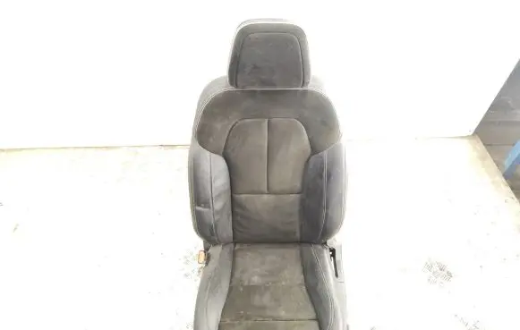 Volvo XC40 Front passenger seat 