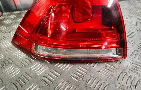 Volkswagen Golf VII Rear/tail lights 5g0945095