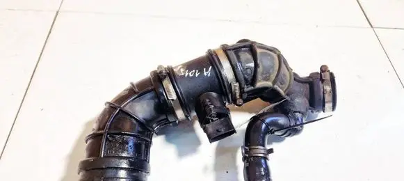 Air intake hose/pipe