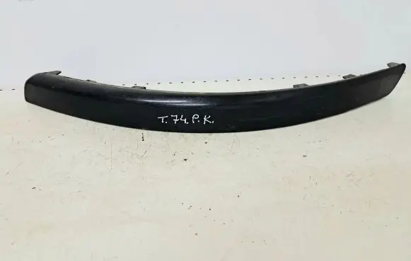 Volvo V70 Front bumper splitter molding