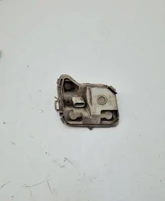 Audi A4 S4 B7 8E 8H Tail light bulb cover holder 8E9945257B