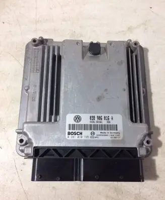 Volkswagen Transporter - Caravelle T5 Engine control unit/module 038906016A 1039S03003 0281010735