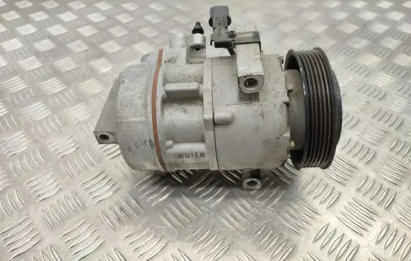 KIA Sportage Air conditioning (A/C) compressor (pump) 97701D7000