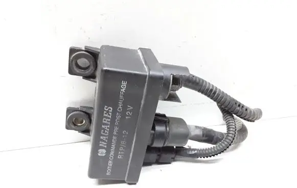 Volvo S40, V40 Glow plug pre-heat relay 7700107794
