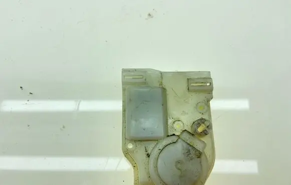 Subaru Legacy Tailgate boot lock/latch motor 63032AG00B 63032AG
