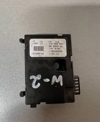 Volkswagen Touran I Steering angle sensor 1K0959654 00203500 00490936