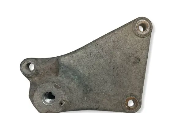 Mercedes-Benz A W168 Engine mounting bracket A6682230104 6682230104