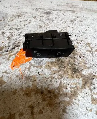 Mercedes-Benz C W204 Central locking switch button A2048706310 03151600