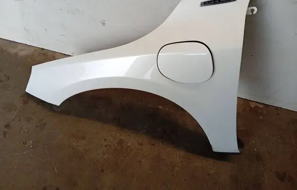 Volvo V60 Fender