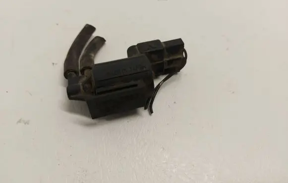 Nissan X-Trail T30 Turbo solenoid valve K5t439837520