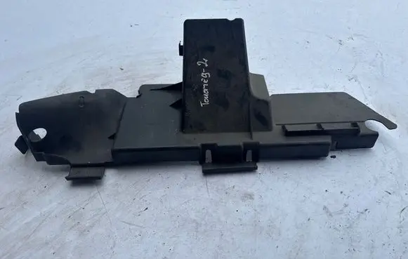 Volkswagen Touareg I Intercooler air guide/duct channel 7L6121334D 7L5121334D