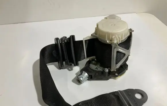 Mercedes-Benz R W251 Third row seat belt 