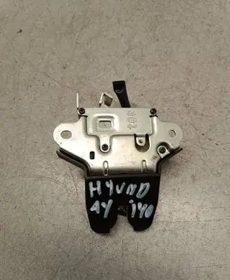 Hyundai i40 Loading door lock 
