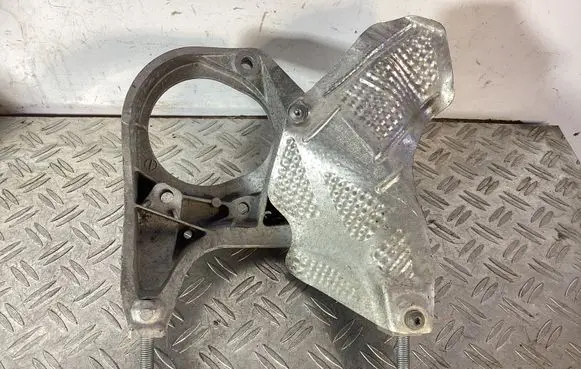Porsche Macan (95B) Engine mounting bracket 8914301 95B399299