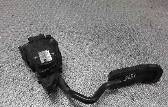 Volkswagen Sharan Accelerator throttle pedal 7M3721603B