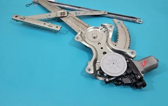 Mitsubishi Outlander Front door window regulator with motor 262100-5380 IMPRK1495356