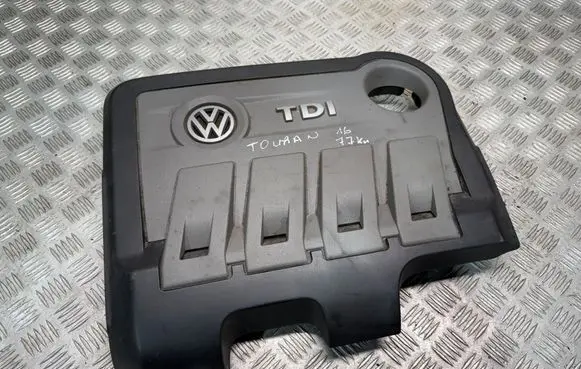 Volkswagen Touran II Engine cover (trim) 03L103925R